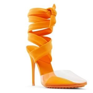 Brand New Women's Aldo tie up Shoe